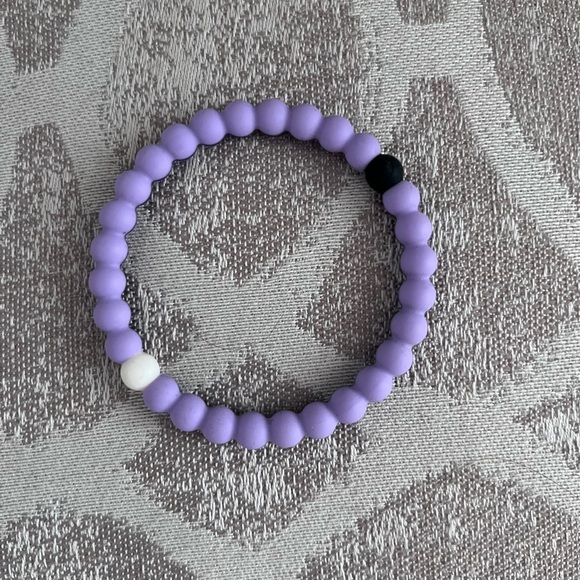 NWOT Authentic Lokai bracelet. Size XL - Picture 2 of 3
